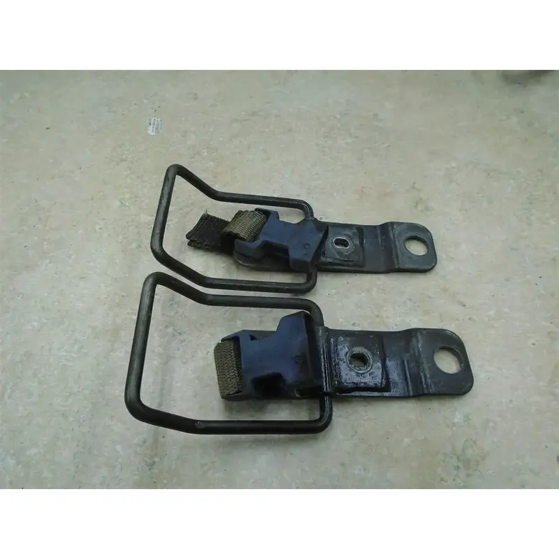 Honda 650 GL SILVERWING GL650 Used Saddelbag & Strap Mounts 1983 HB278
