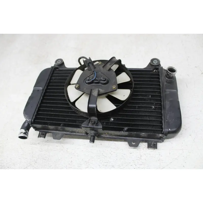 1993 Kawasaki Ninja ZX6 ZX600E ENGINE RADIATOR MOTOR COOLER W/ FAN & COVER