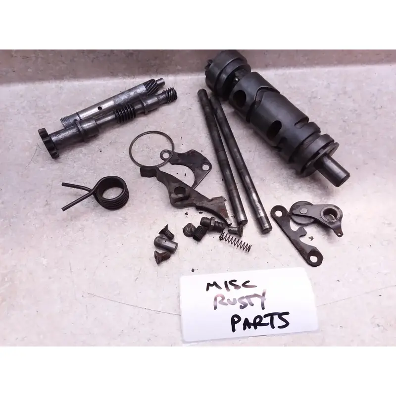Suzuki 380 GT GT380 Engine Shift Drum Pump Shaft Lot RUST FOR PARTS 1975 ANX-C5