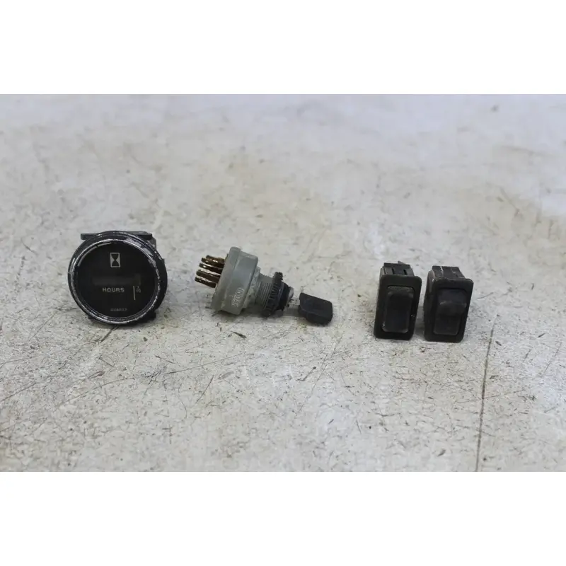 00-23 JOHN DEERE GATOR TH 4X6 IGNITION MAIN SWITCH W/ HOURS GAUGE AND SWITCHES