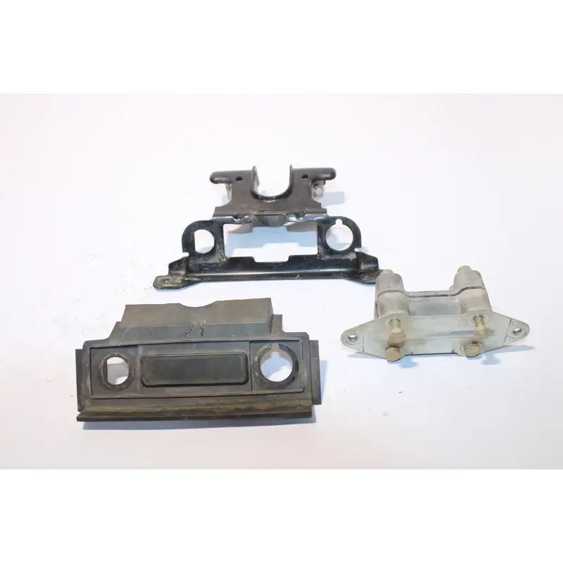 2001 Polaris Xplorer 250 4x4 Handlebar And Steering Stem Clamps Mounts Dash