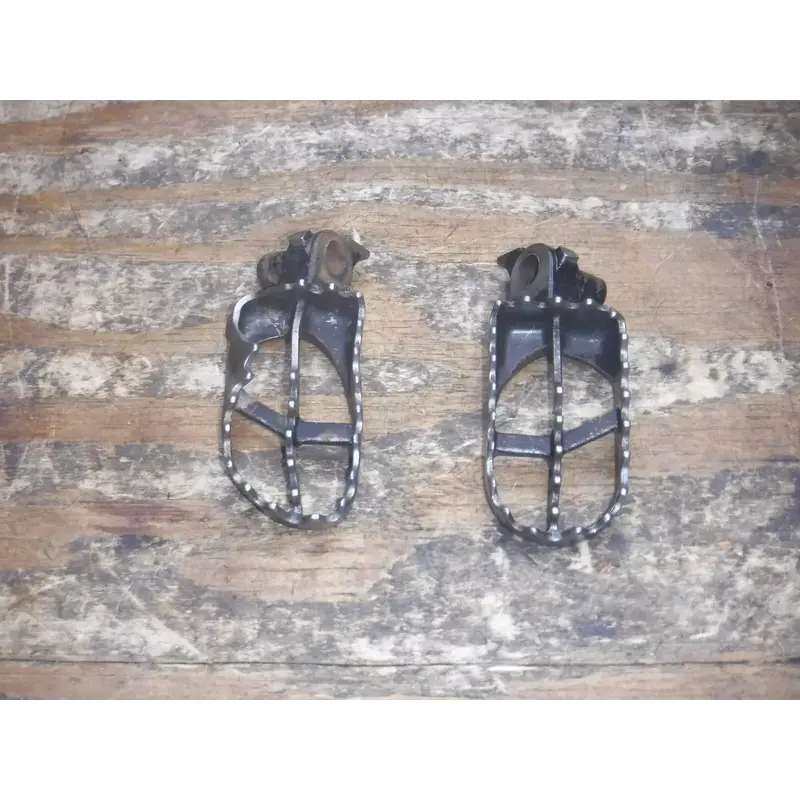 2004 Rmz250 Suzuki Super Stock Foot Pegs Frame Fitting Peg Foot Rest
