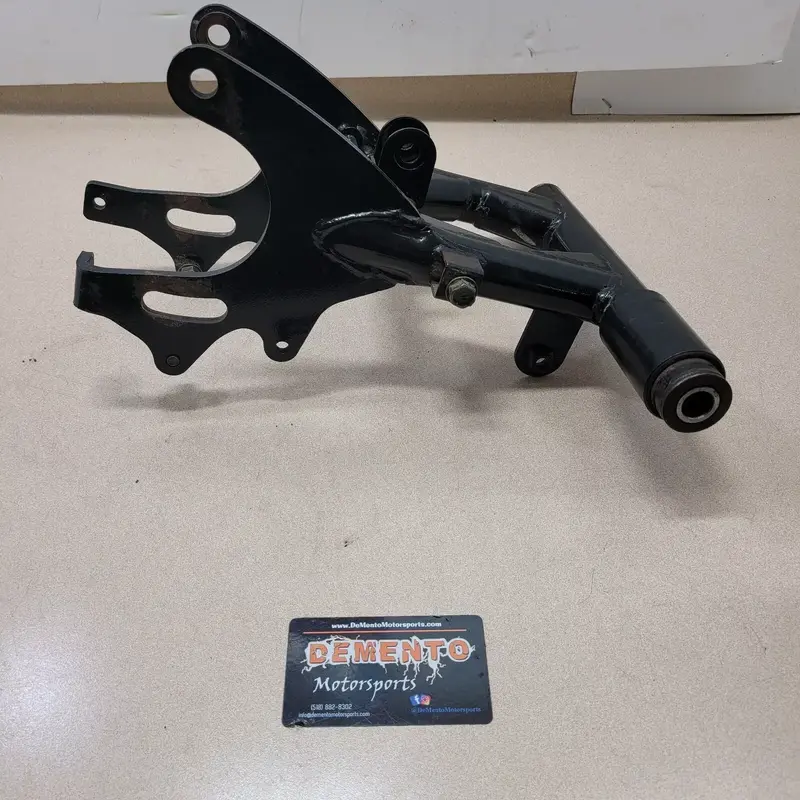 Artic Cat DVX 90 02-05 Y-12 Swingarm swing arm ATV 3301-581 y-6 50 04-05
