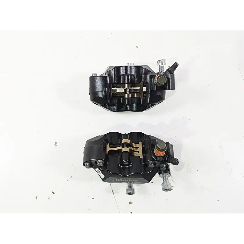 2019 Indian Chieftain Limited Front Brake Caliper Set 1912390 1912391