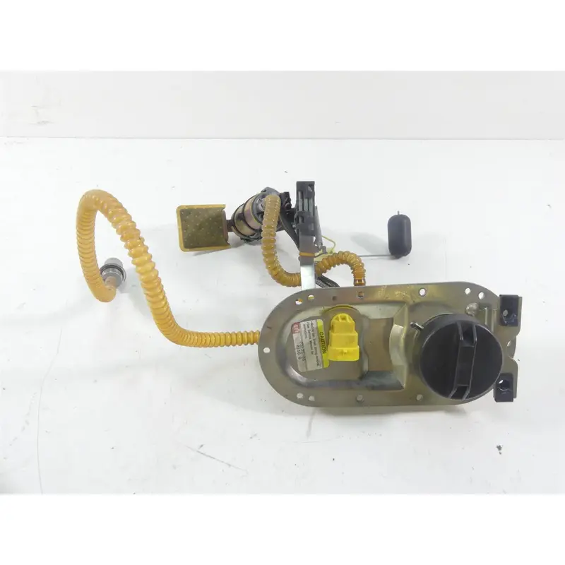 2006 Harley Touring FLHTCUI Electra Glide Fuel Gas Petrol Pump 75126-06