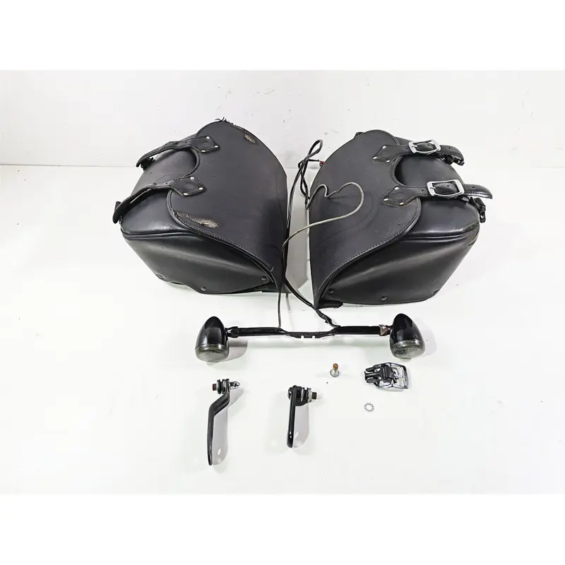 2014 Harley FLS Softail Slim Detachable Leather Saddlebag Set - Read 90200678