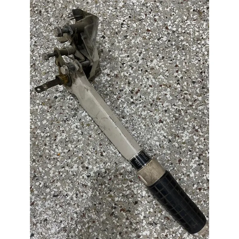 MQ-10R OMC Johnson Evinrude Sportwin OEM 1964-1966 9.5 HP Tiller Arm 379166