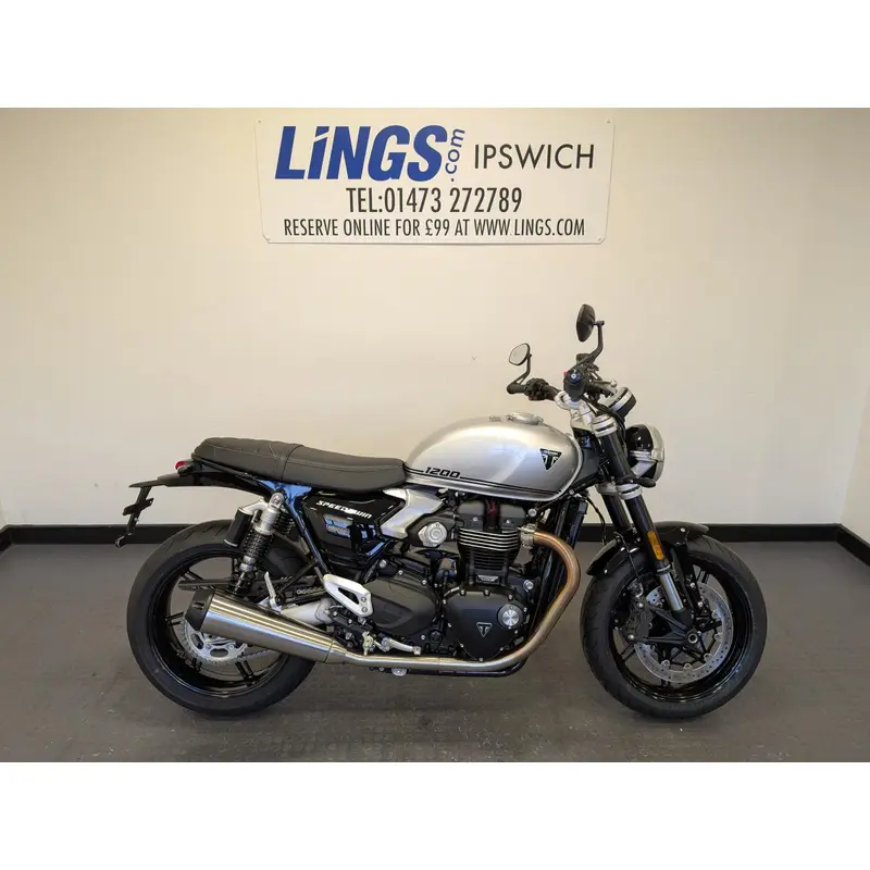 Triumph Speed Twin 1200
